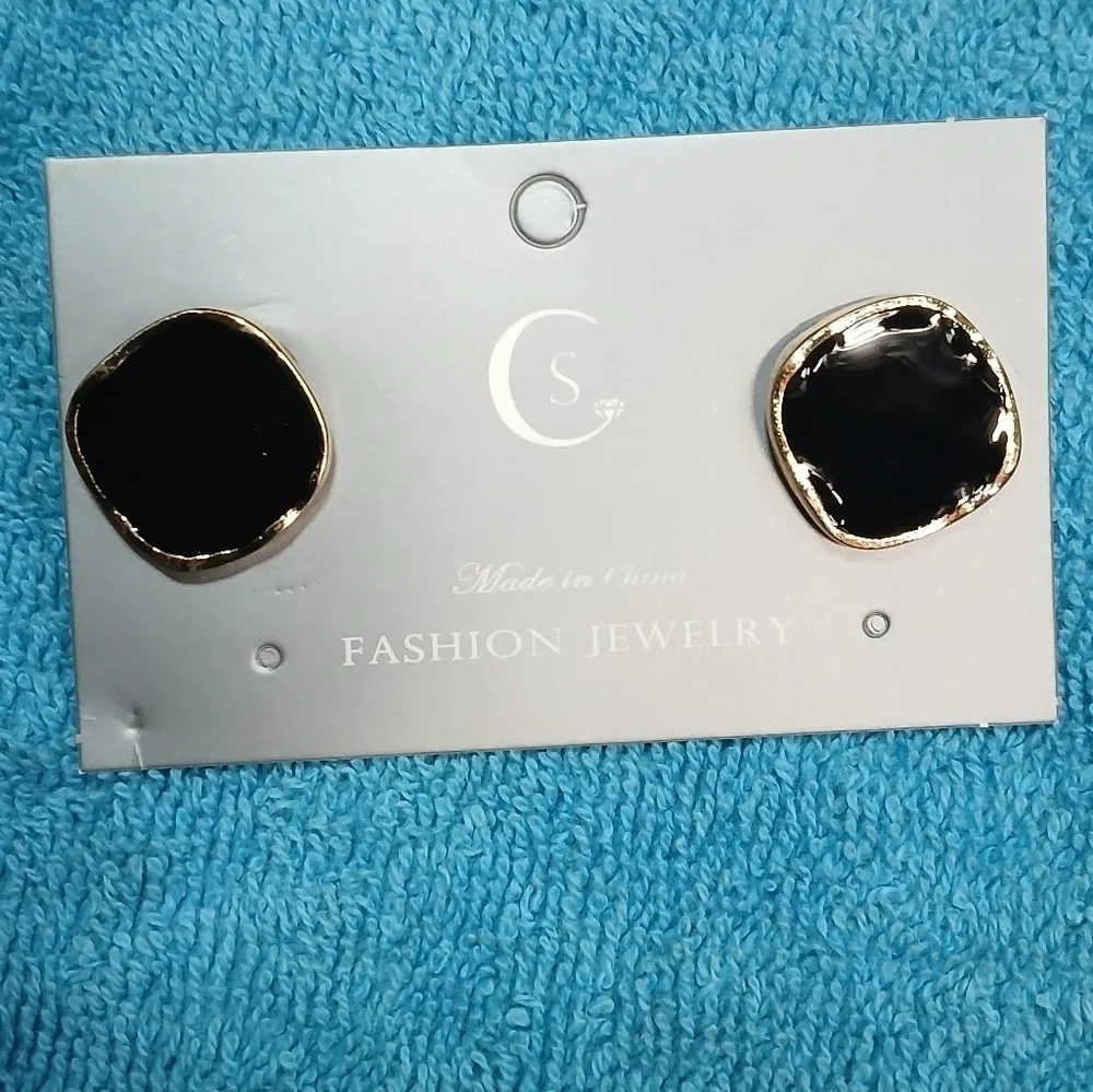 Goldtone black gloss square post earrings new